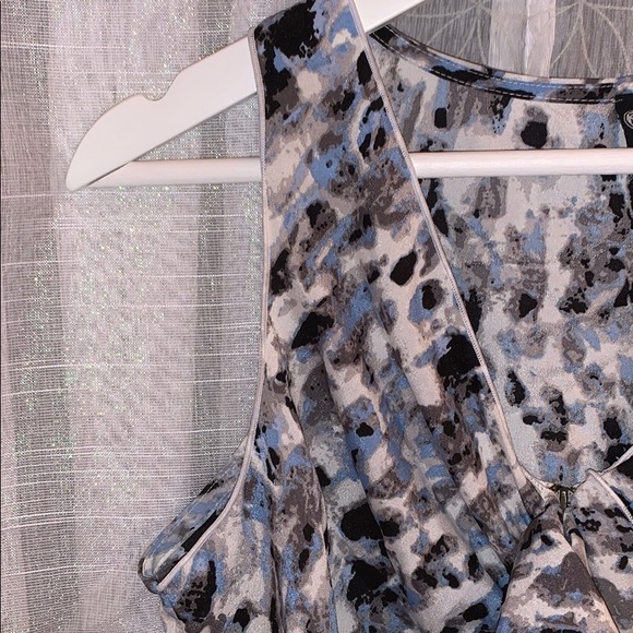 Blue and Black Patterned Blouse - Picture 3 of 6